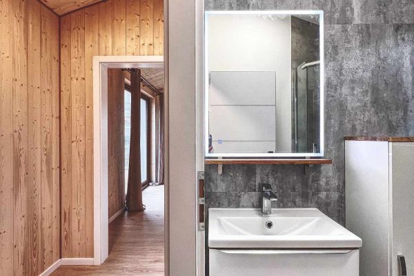 Modulovy dum Anna 48 m² - interier - samostatna koupelna - SIP